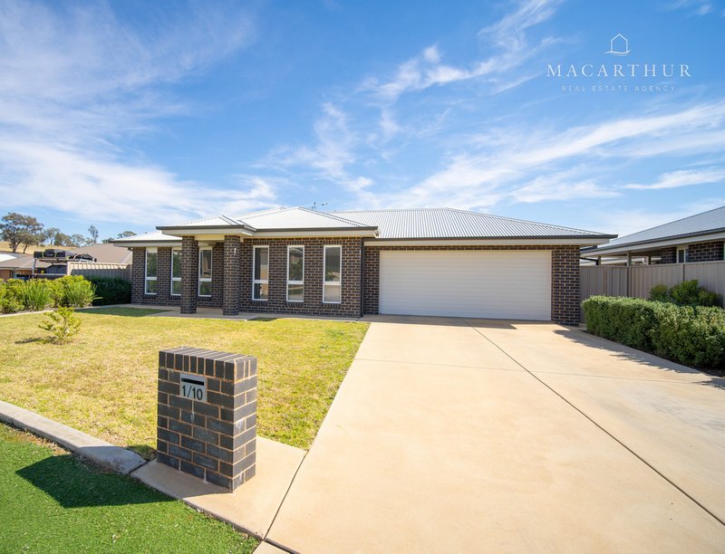 1/10 Watson Boulevard, Lloyd NSW 2650