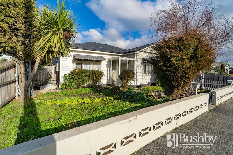 Photo - 1/10 Winston Street, Mowbray TAS 7248 - Image 2