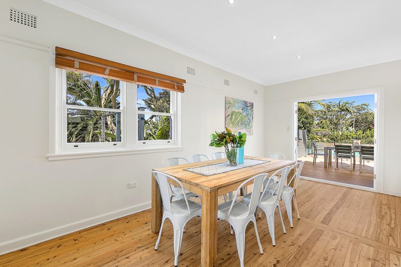 Photo - 110 Wyadra Avenue, North Manly NSW 2100 - Image 8