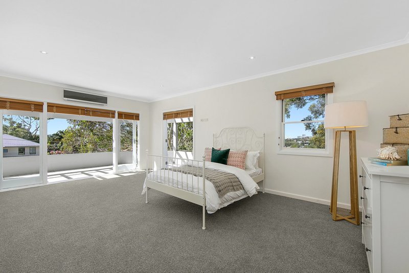 Photo - 110 Wyadra Avenue, North Manly NSW 2100 - Image 9