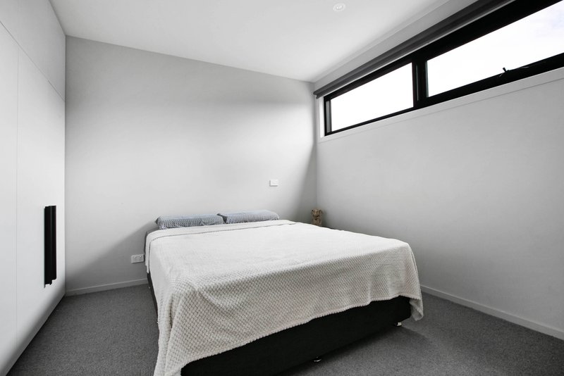 Photo - 1/100 Albert Street, Preston VIC 3072 - Image 7