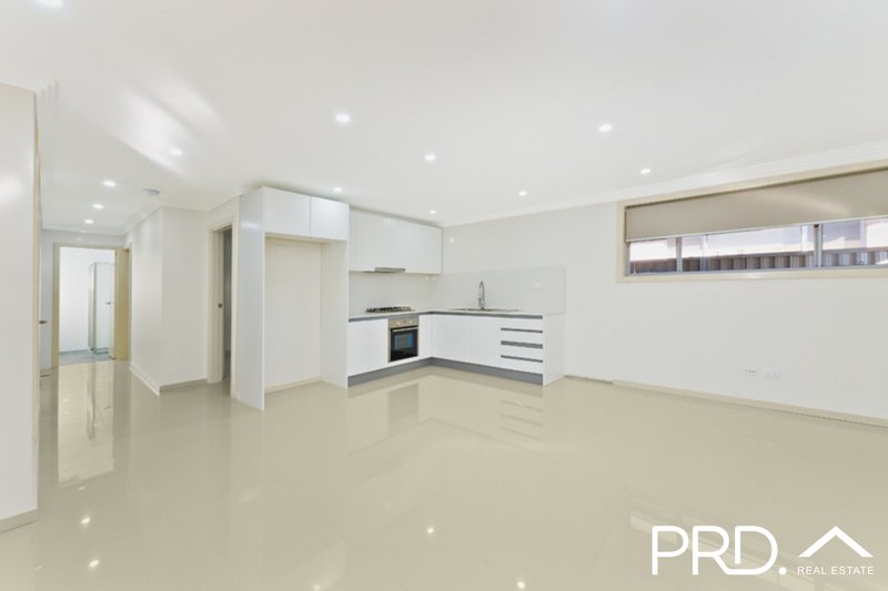 Photo - 1/100 Hydrae Street, Revesby NSW 2212 - Image 3