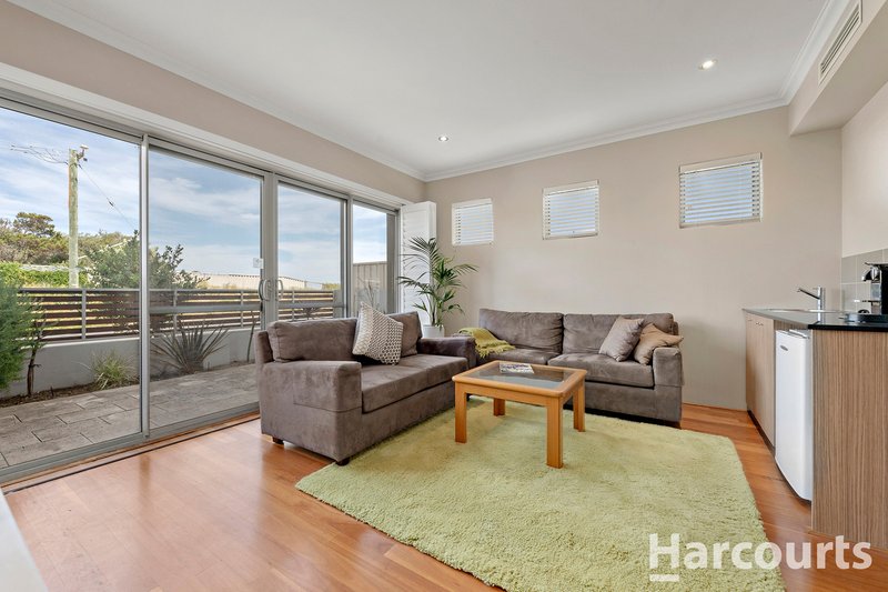 Photo - 1/100 Ormsby Terrace, Mandurah WA 6210 - Image 10