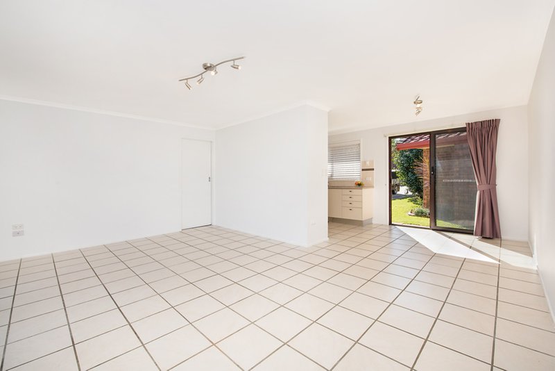 Photo - 1/101-105 King Street, Buderim QLD 4556 - Image 3