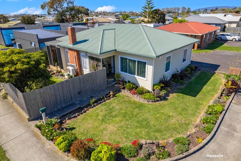 Photo - 1/101 Madden Street, Devonport TAS 7310 - Image 3