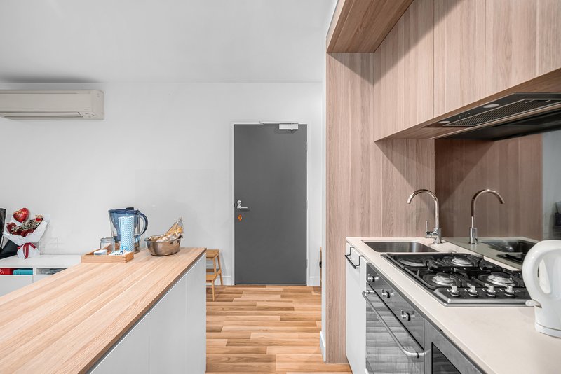 Photo - 110/108 Queensberry Street, Carlton VIC 3053 - Image 2