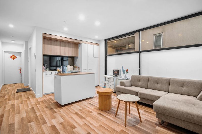 Photo - 110/108 Queensberry Street, Carlton VIC 3053 - Image 5