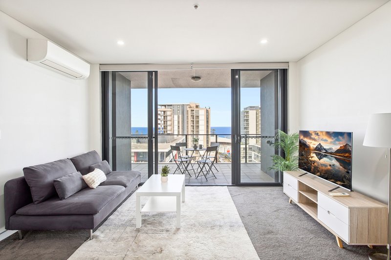 Photo - 1101/41 Crown Street, Wollongong NSW 2500 - Image 2