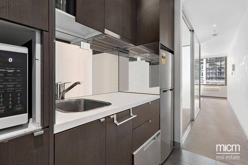 Photo - 1101/53 Batman Street, West Melbourne VIC 3003 - Image 4