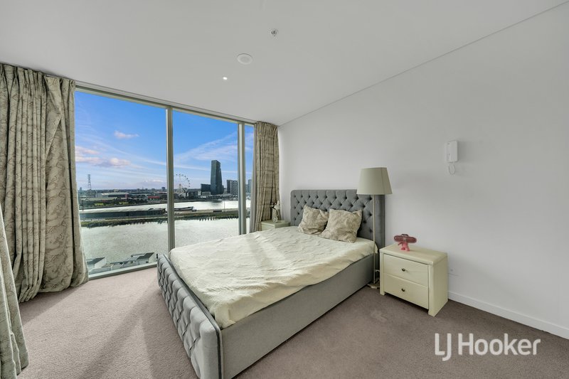 Photo - 1101/81 South Wharf Drive, Docklands VIC 3008 - Image 8