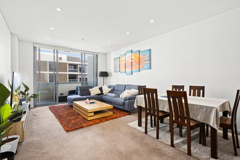 Photo - 1101A/8 Bourke Street, Mascot NSW 2020 - Image 4