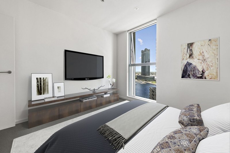 Photo - 1101W/888 Collins Street, Docklands VIC 3008 - Image 4