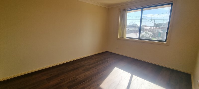 Photo - 1/102 Arbutus Street, Canley Heights NSW 2166 - Image 5