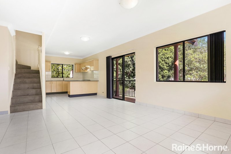 Photo - 1/102 Caroline Street, Kingsgrove NSW 2208 - Image 2