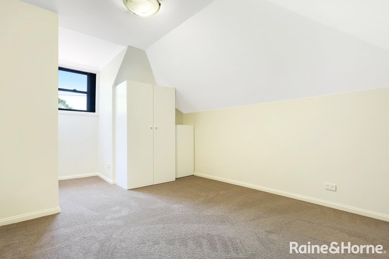 Photo - 1/102 Caroline Street, Kingsgrove NSW 2208 - Image 5