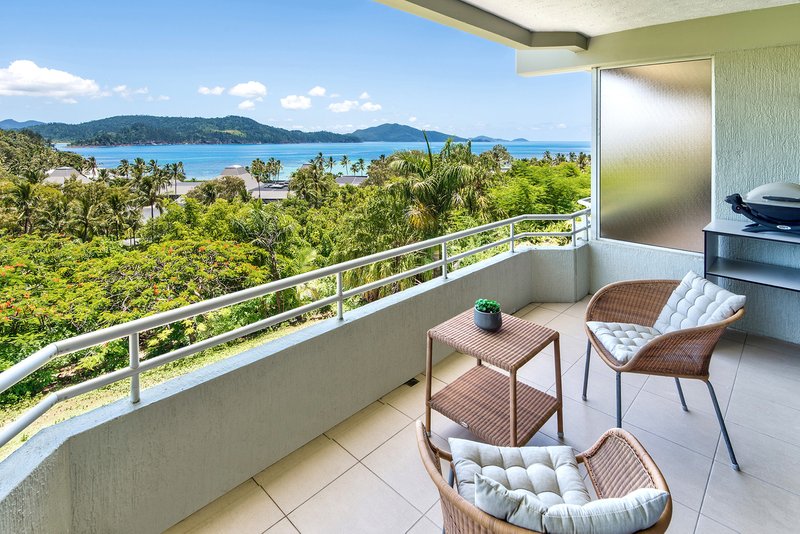 Photo - 110/2 Marina Drive, Poinciana Lodge , Hamilton Island QLD 4803 - Image 3