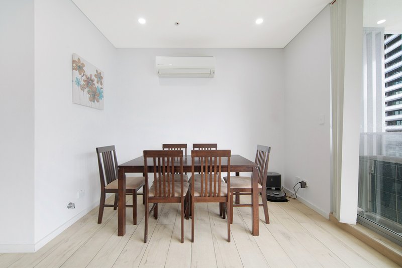 Photo - 1102/23 Hassall Street, Parramatta NSW 2150 - Image 5