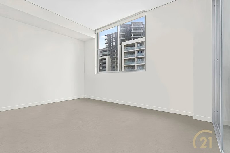 Photo - 110/27 Dressler Court, Merrylands NSW 2160 - Image 4