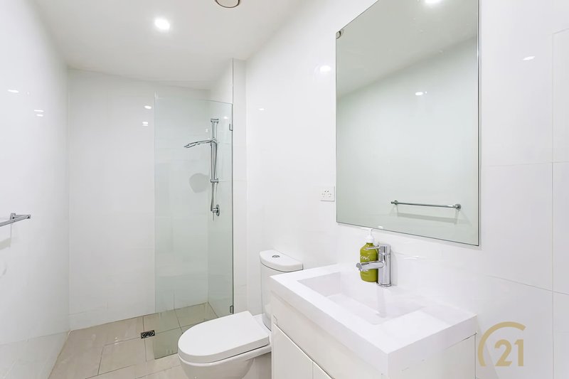 Photo - 110/27 Dressler Court, Merrylands NSW 2160 - Image 6