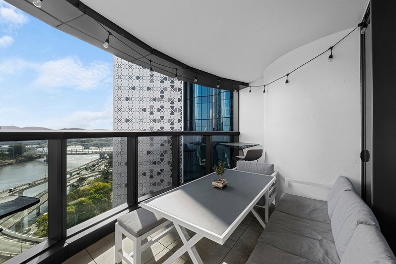 Photo - 1102/8 Adelaide Street, Brisbane QLD 4000 - Image 12