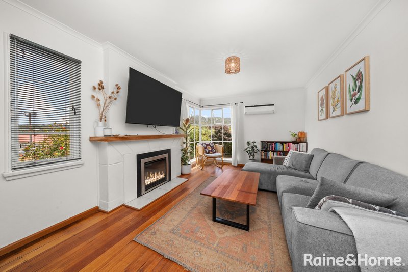 Photo - 1/103 Bass Street, Warrane TAS 7018 - Image 2