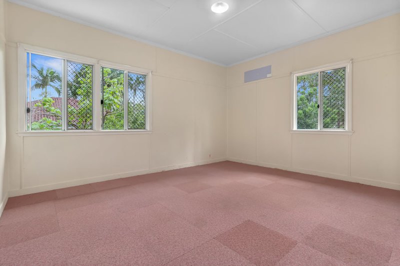 Photo - 1103 Cavendish Road, Mount Gravatt East QLD 4122 - Image 6