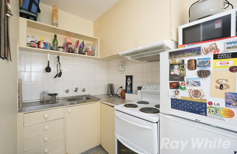 Photo - 1/103 Liardet Street, Port Melbourne VIC 3207 - Image 5