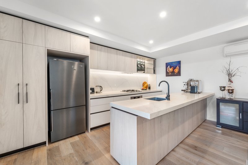 Photo - 110/30 Munro Avenue, Cheltenham VIC 3192 - Image 2