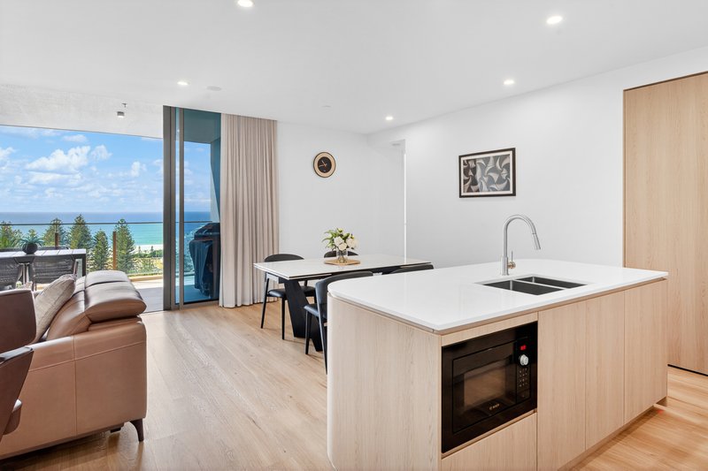 Photo - 1103/146 Surf Parade, Broadbeach QLD 4218 - Image 7