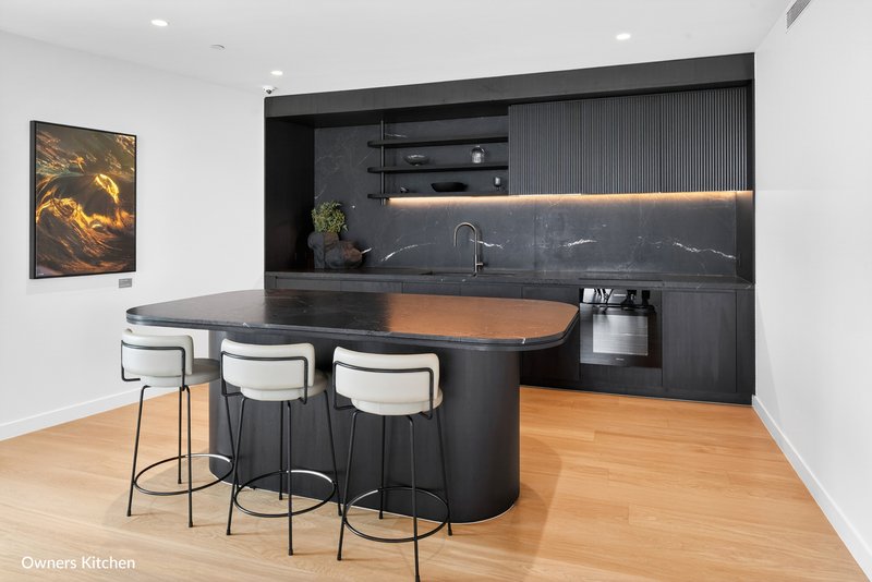 Photo - 1103/146 Surf Parade, Broadbeach QLD 4218 - Image 18