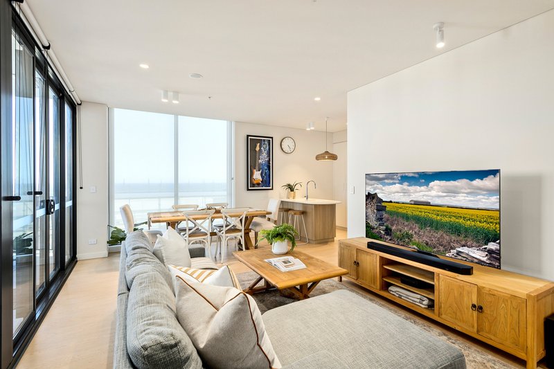Photo - 1103/15-19 Crown Street, Wollongong NSW 2500 - Image 4