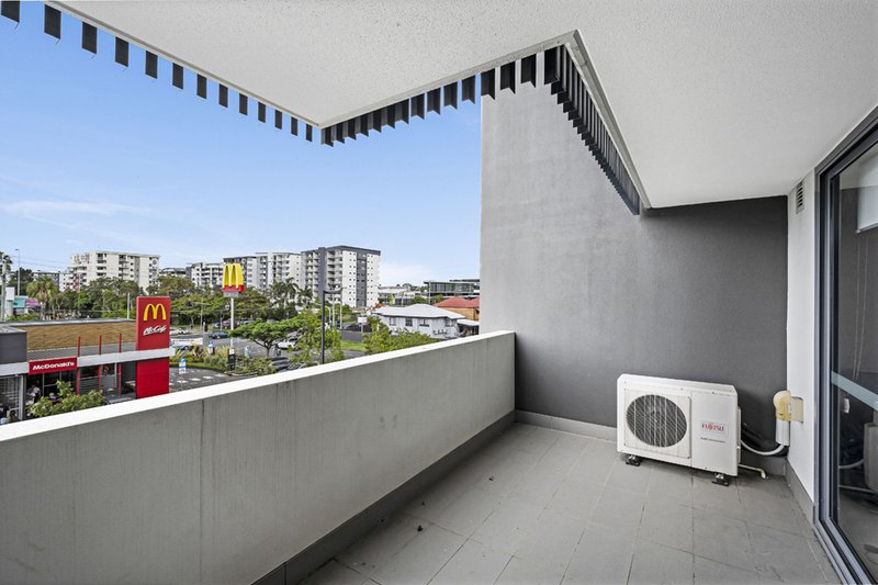 Photo - 1103/25 Charlotte Street, Chermside QLD 4032 - Image 7