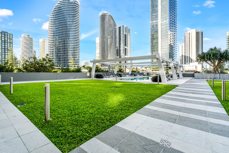 Photo - 1103/2663 Gold Coast Highway, Broadbeach QLD 4218 - Image 11