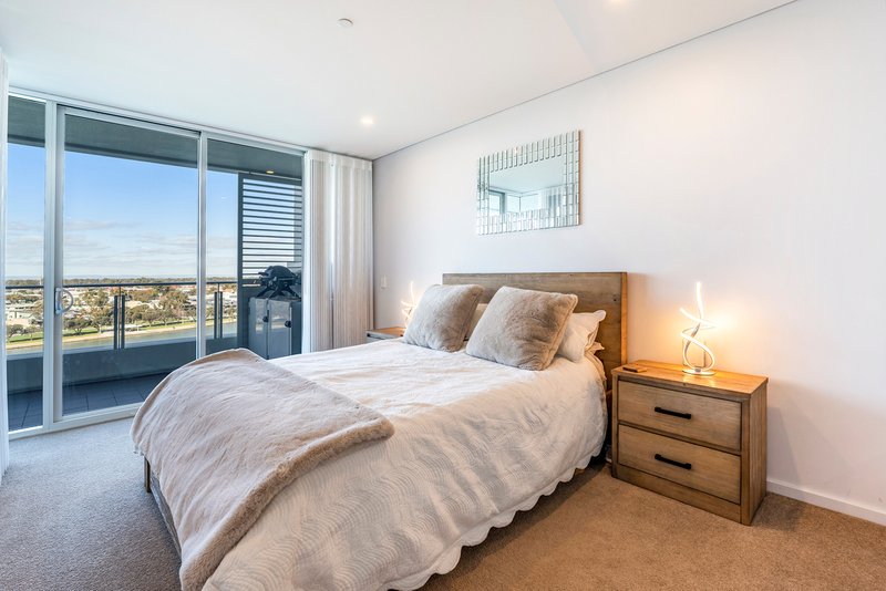 Photo - 1103/3 Marco Polo Drive, Mandurah WA 6210 - Image 12
