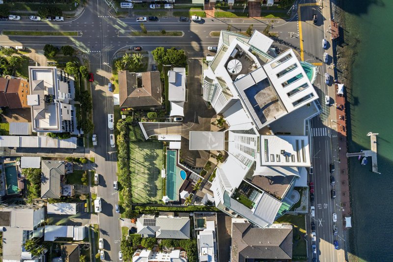 Photo - 1103/300 Marine Parade, Labrador QLD 4215 - Image 24