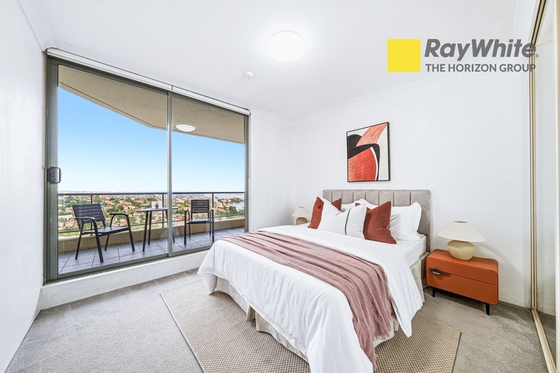 Photo - 1103/39 Mclaren Street, North Sydney NSW 2060 - Image 10