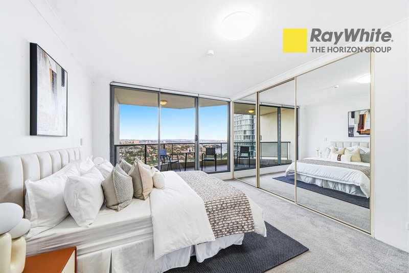 Photo - 1103/39 Mclaren Street, North Sydney NSW 2060 - Image 12