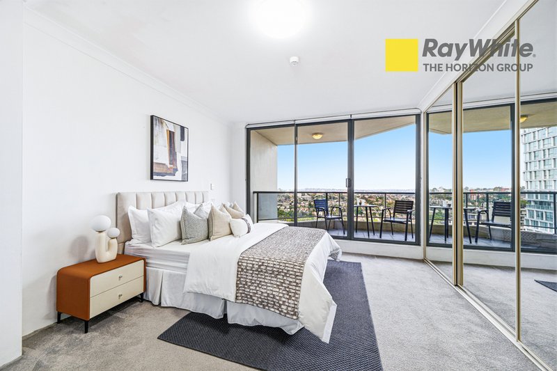 Photo - 1103/39 Mclaren Street, North Sydney NSW 2060 - Image 13