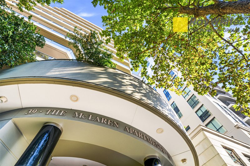 Photo - 1103/39 Mclaren Street, North Sydney NSW 2060 - Image 22