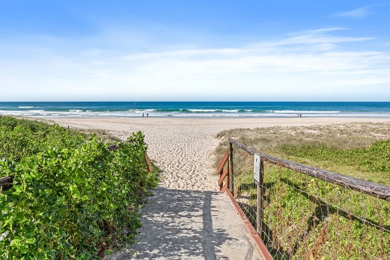 Photo - 1103/4 Seventeenth Avenue, Palm Beach QLD 4221 - Image 5
