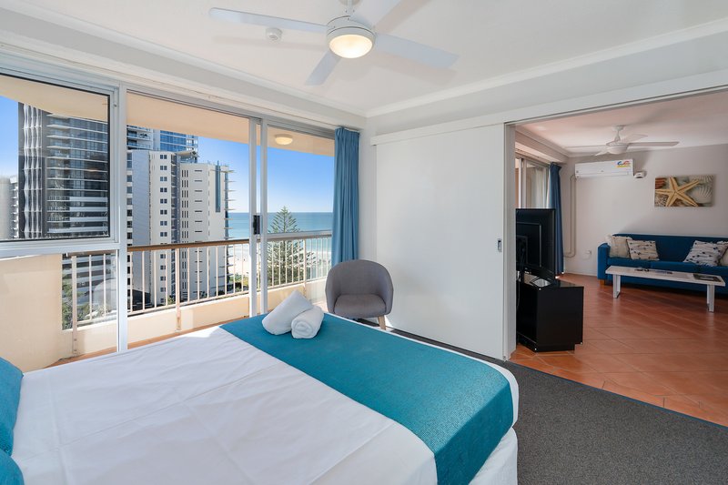 Photo - 1104/10 Vista Street, Surfers Paradise QLD 4217 - Image 3