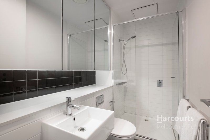 Photo - 1104/32 Bray Street, South Yarra VIC 3141 - Image 6