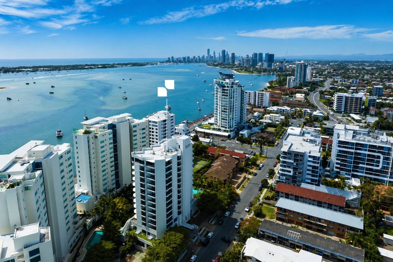 Photo - 1104/41 Labrador Street, Labrador QLD 4215 - Image 1