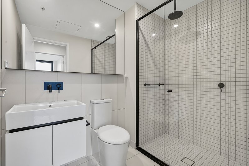 Photo - 1104/63 Haig Street, Southbank VIC 3006 - Image 9