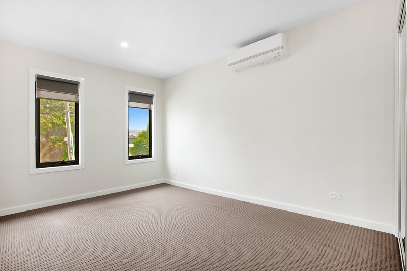 Photo - 1/104A Royal Parade, Reservoir VIC 3073 - Image 6