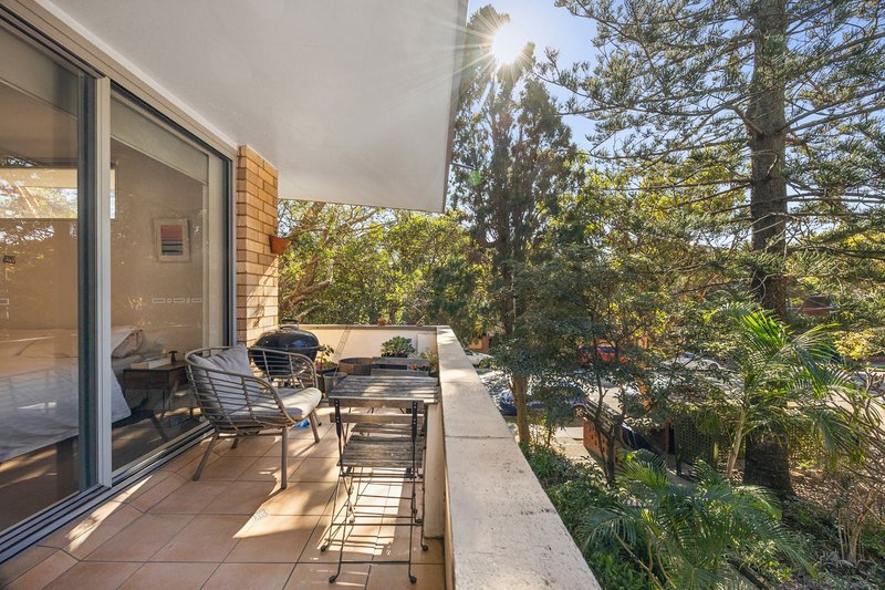Photo - 1/105 Pacific Parade, Dee Why NSW 2099 - Image 2