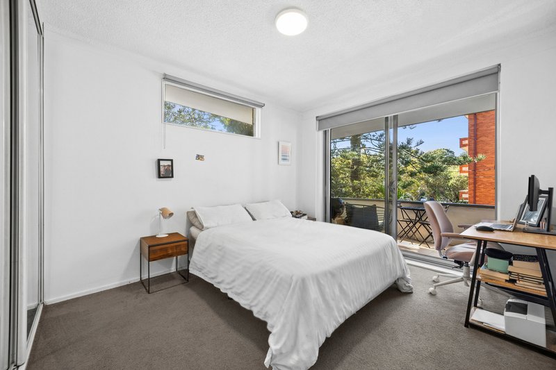 Photo - 1/105 Pacific Parade, Dee Why NSW 2099 - Image 5