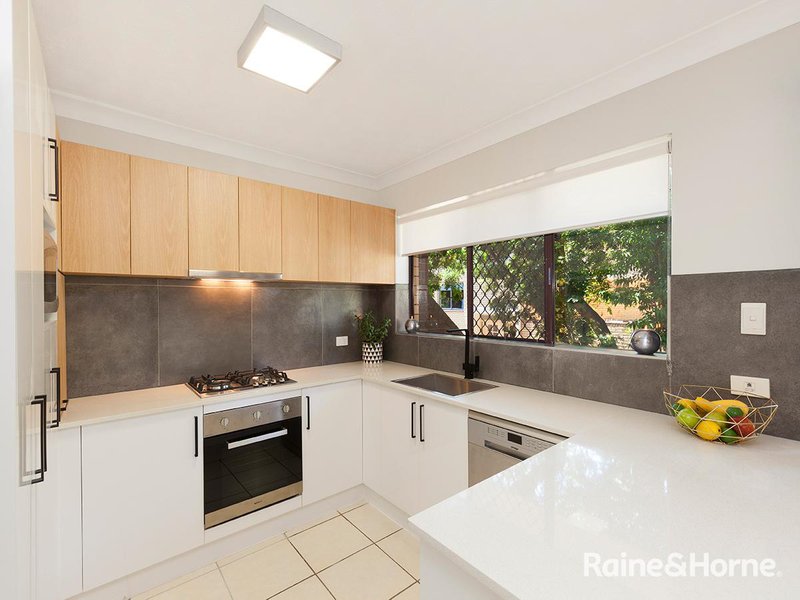 Photo - 1/105 Sherwood Road, Toowong QLD 4066 - Image 2