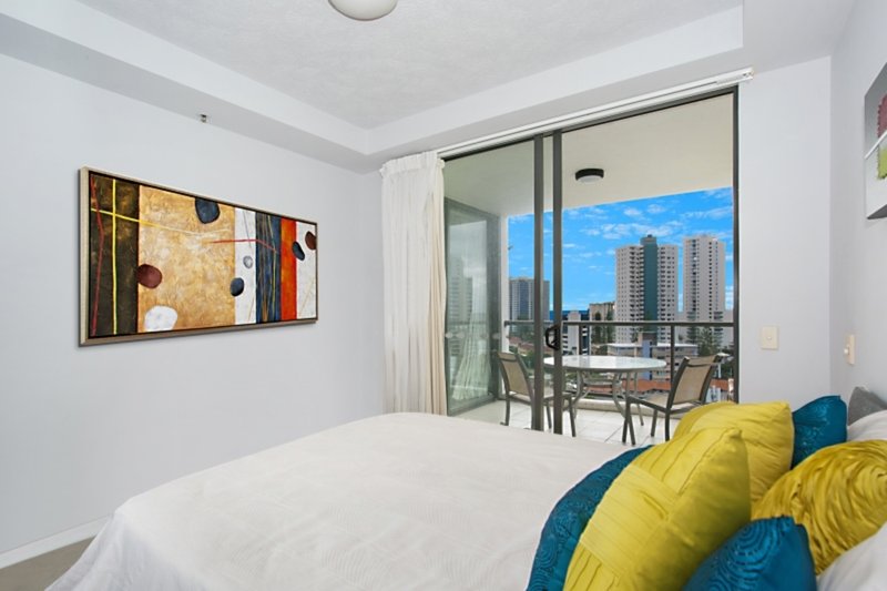 Photo - 1105/2865 Gold Coast Highway, Surfers Paradise QLD 4217 - Image 6