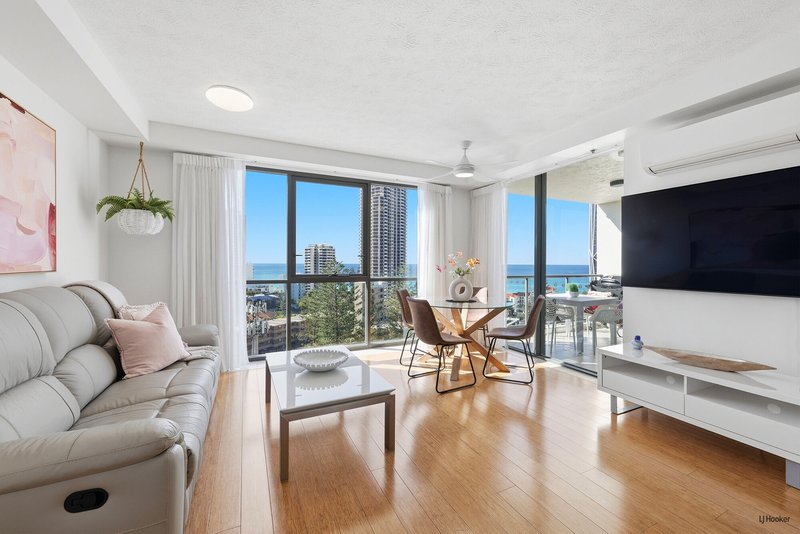Photo - 1105/2865 Gold Coast Highway, Surfers Paradise QLD 4217 - Image 3